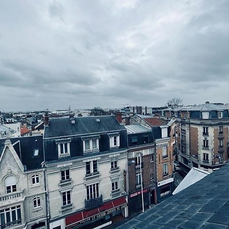 Le Sacre, Au Pied De La Cathedrale Apartman Reims Kültér fotó